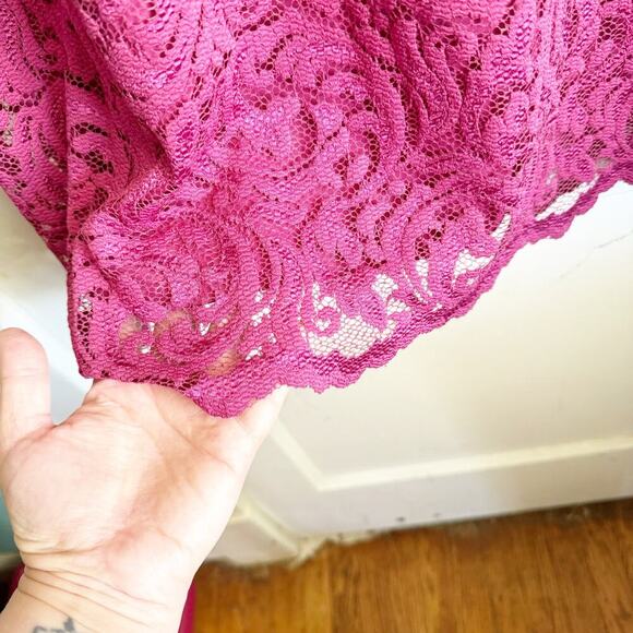 Garnet Hill Burgundy Lace Sheath Dress 3/4 Sleeve Scalloped Hemline 2 Classy - Picture 13 of 13